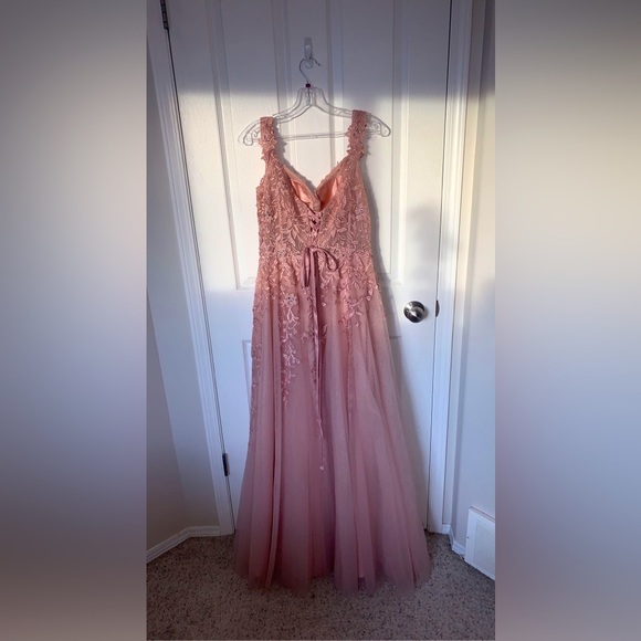 Graduation/ Prom Dress - Picture 3 of 15